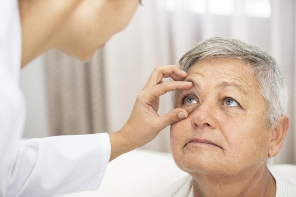 Tips on How to Heal Faster After Cataract Surgery